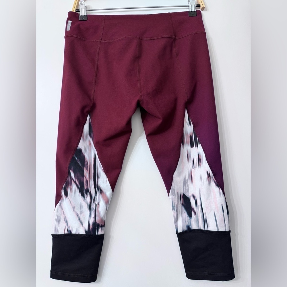 Zella Burgundy Capri Length Leggings Size M